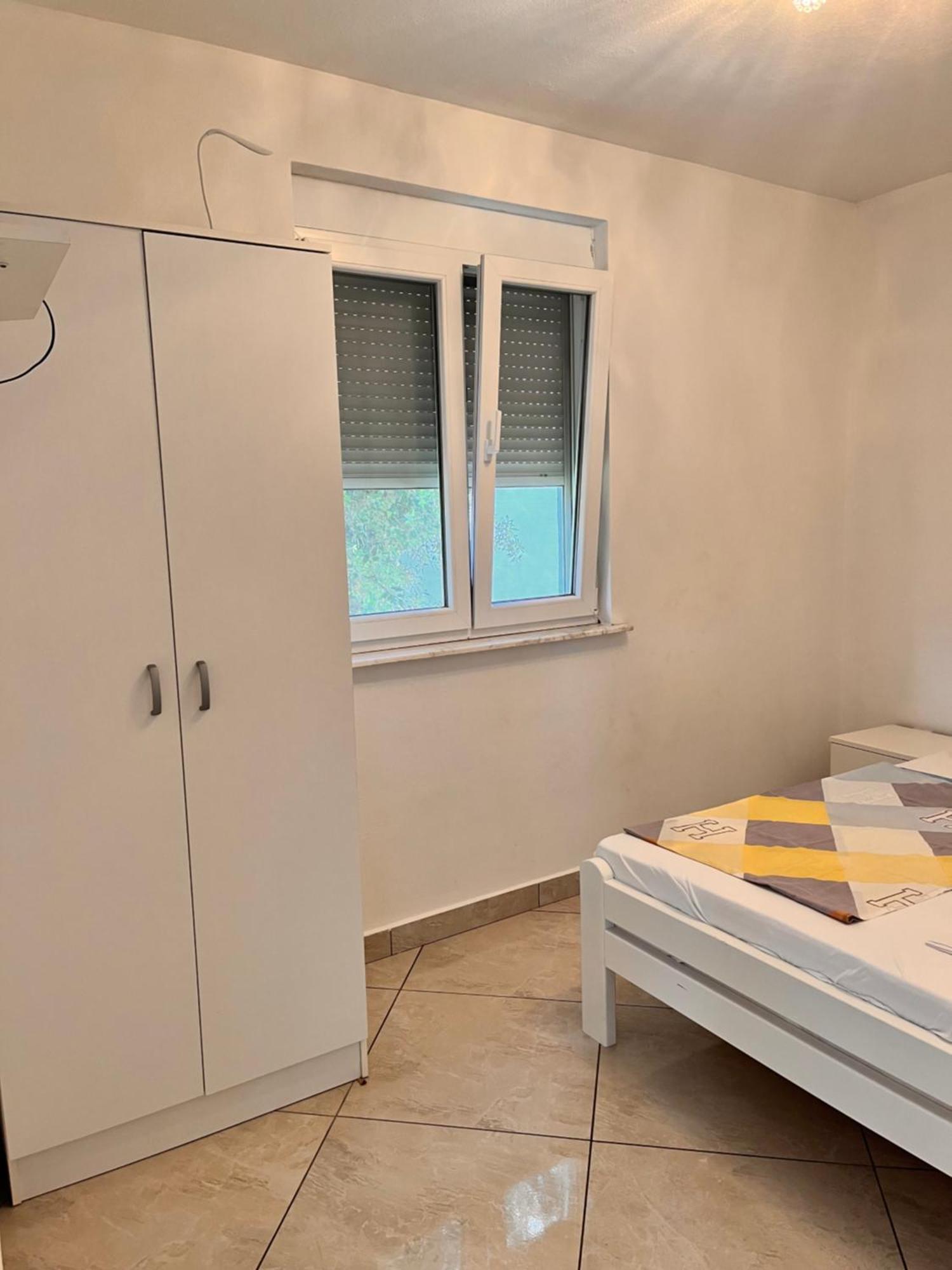 Apartments Apartmani Bojana Утьеха Экстерьер фото