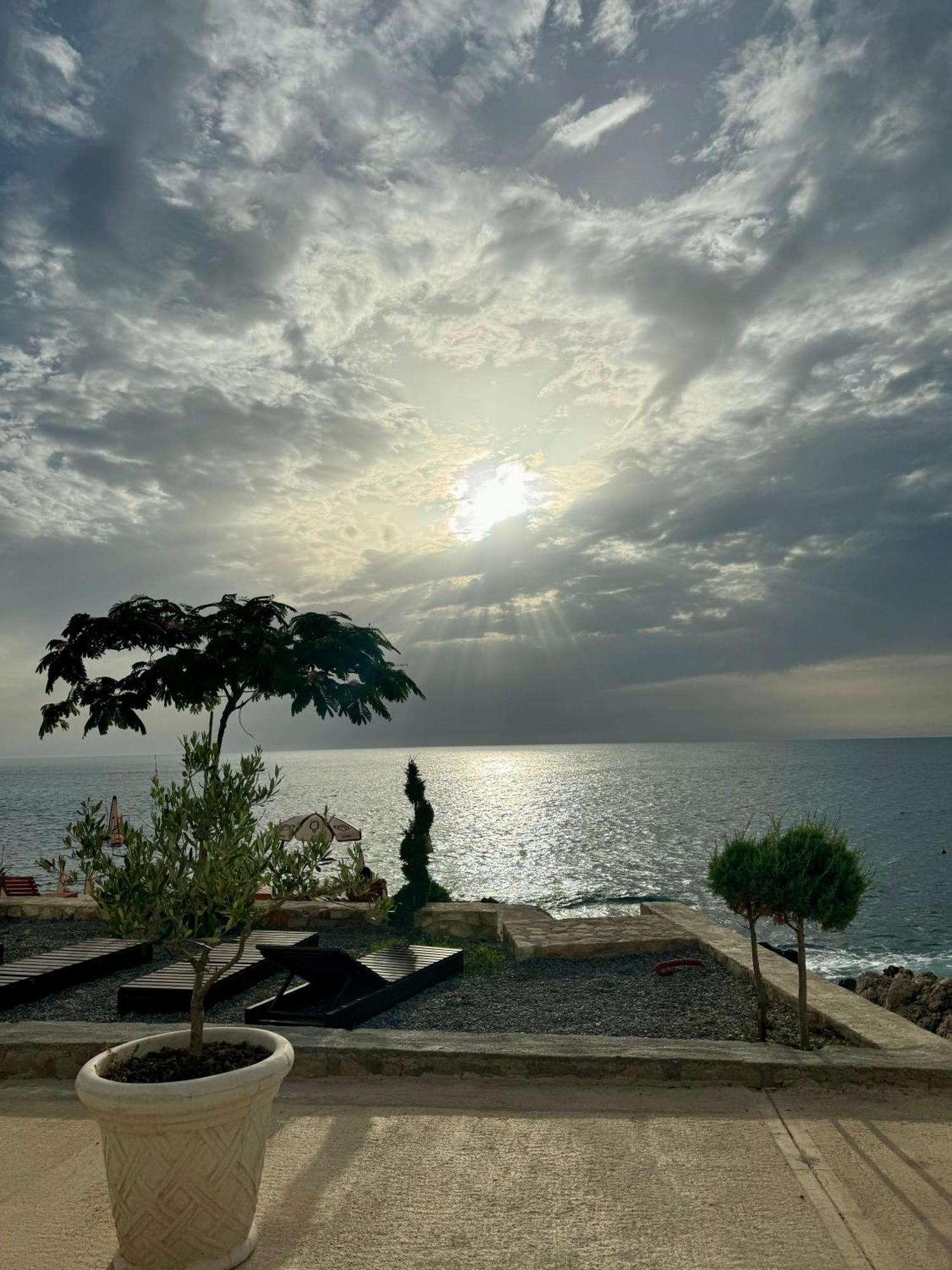 Apartments Apartmani Bojana Утьеха Экстерьер фото